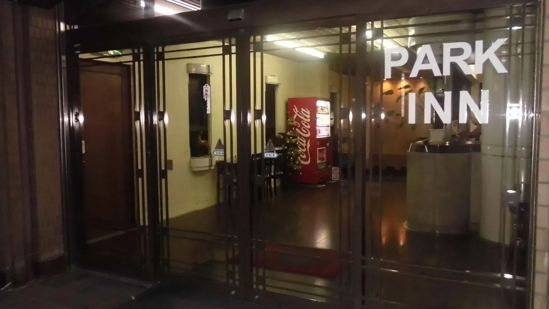 Park Inn Osaka Hostal